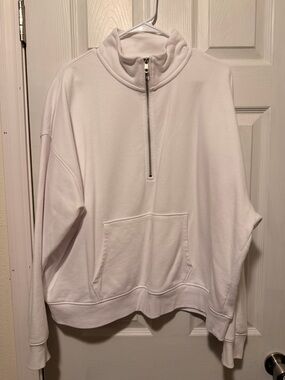American Eagle Outfitters White Half-Zip. Size XL